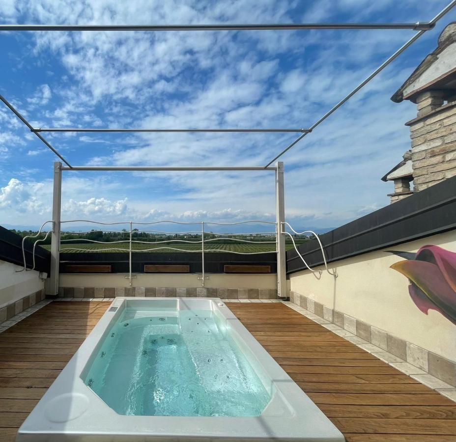 Massoni Bed And Breakfast Peschiera del Garda Exterior photo