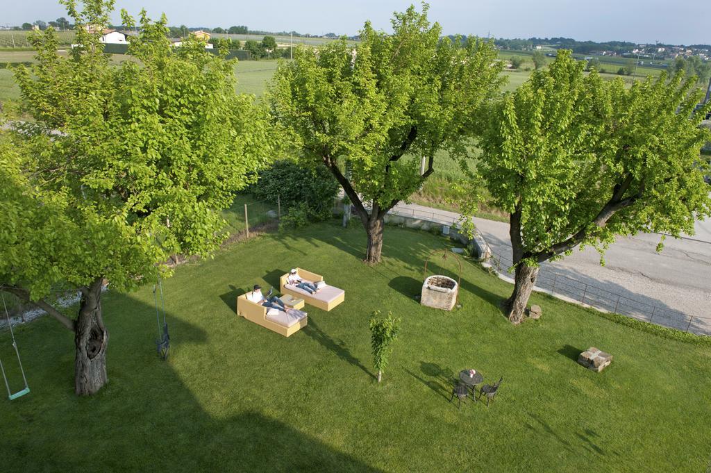 Massoni Bed And Breakfast Peschiera del Garda Exterior photo
